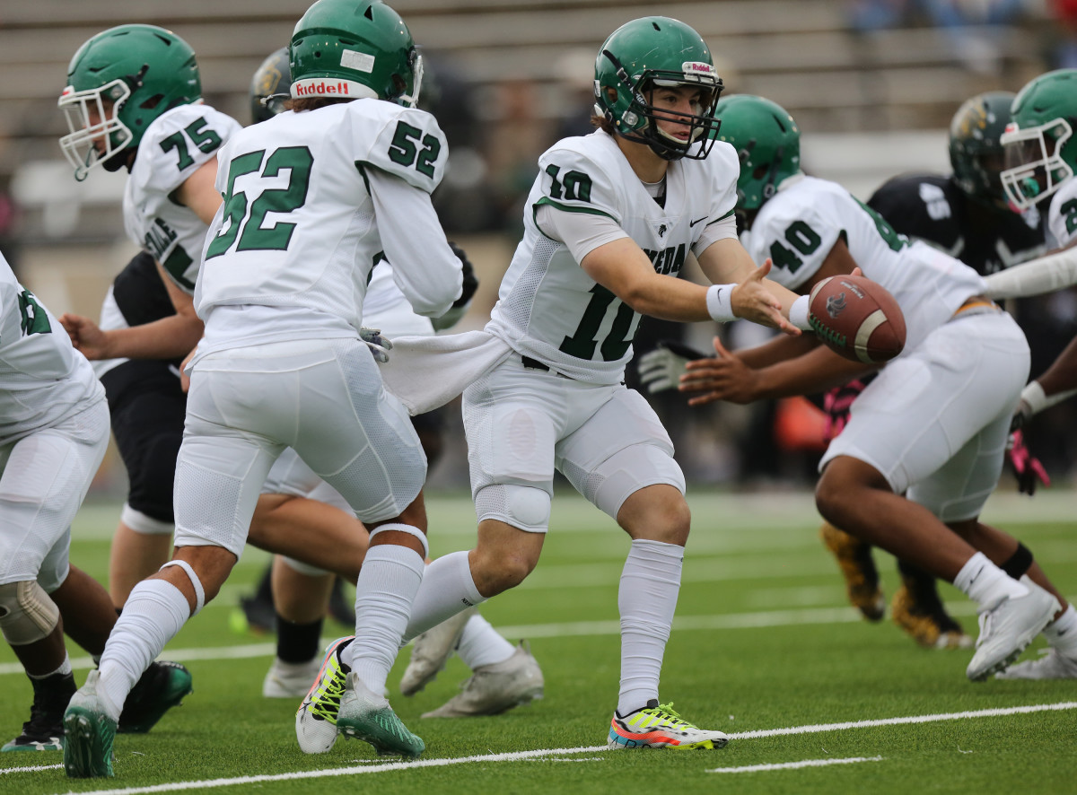 Kennedale Fort Worth Western Hills Texas football 102922 Brian McLean 14